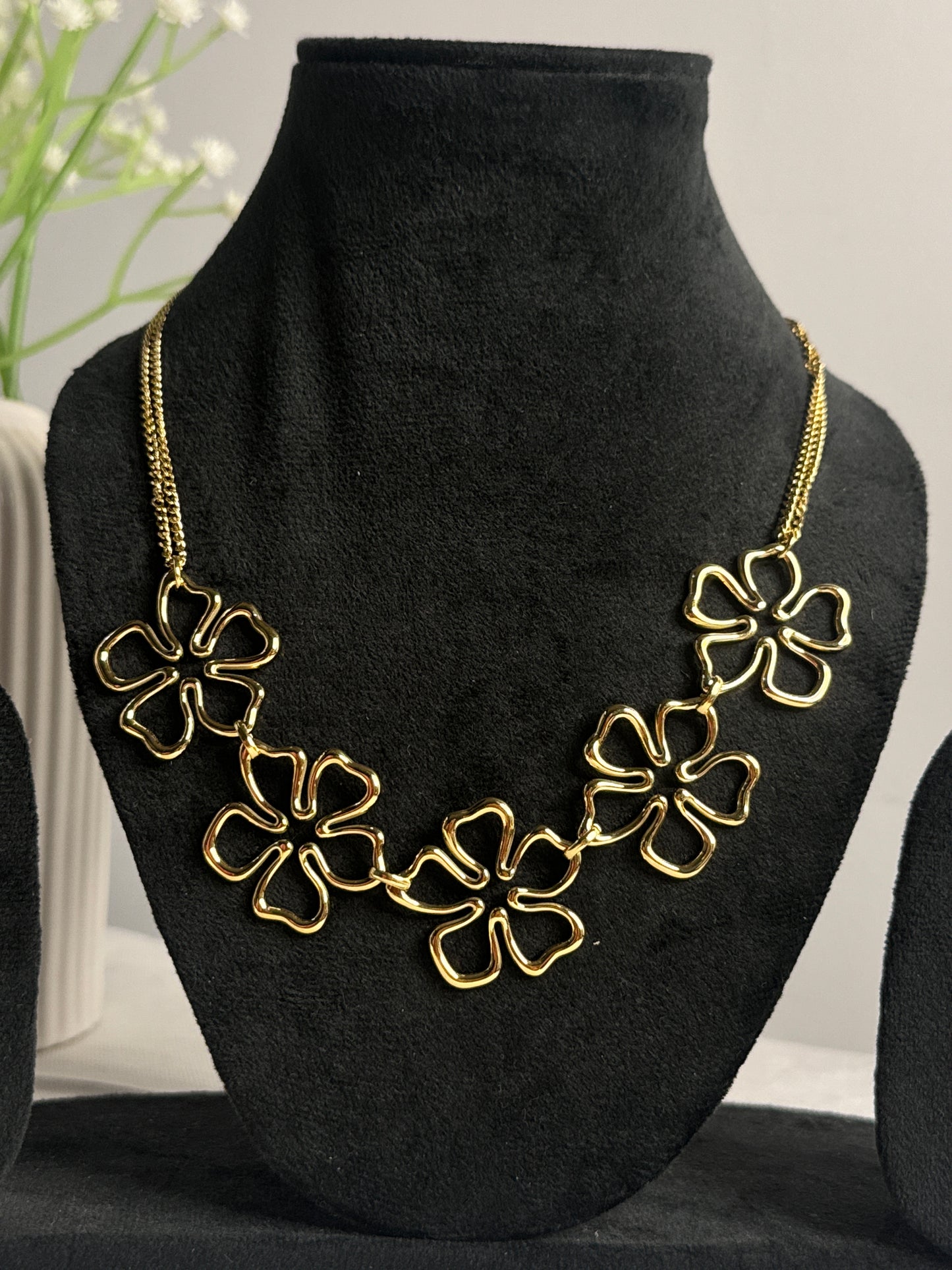 Daisy Floral Necklace