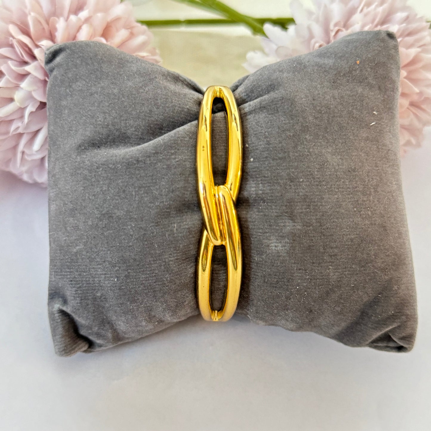 Golden Knot Anti Tarnish Bracelet