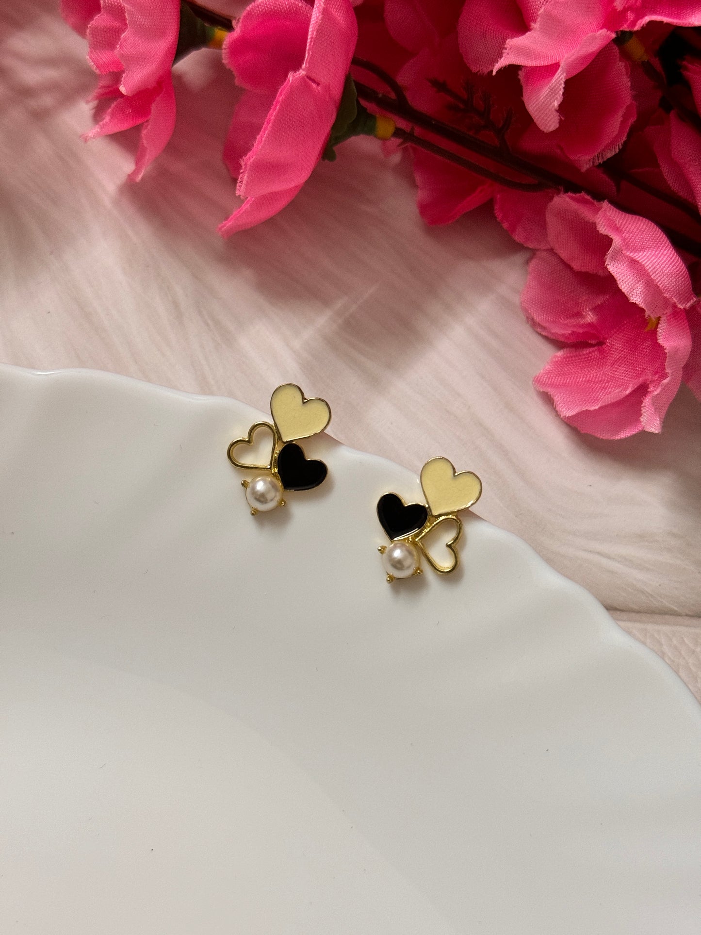 Korean Black and White Heart Studs