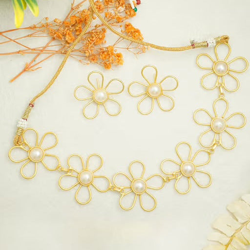Pearl Flower Necklace