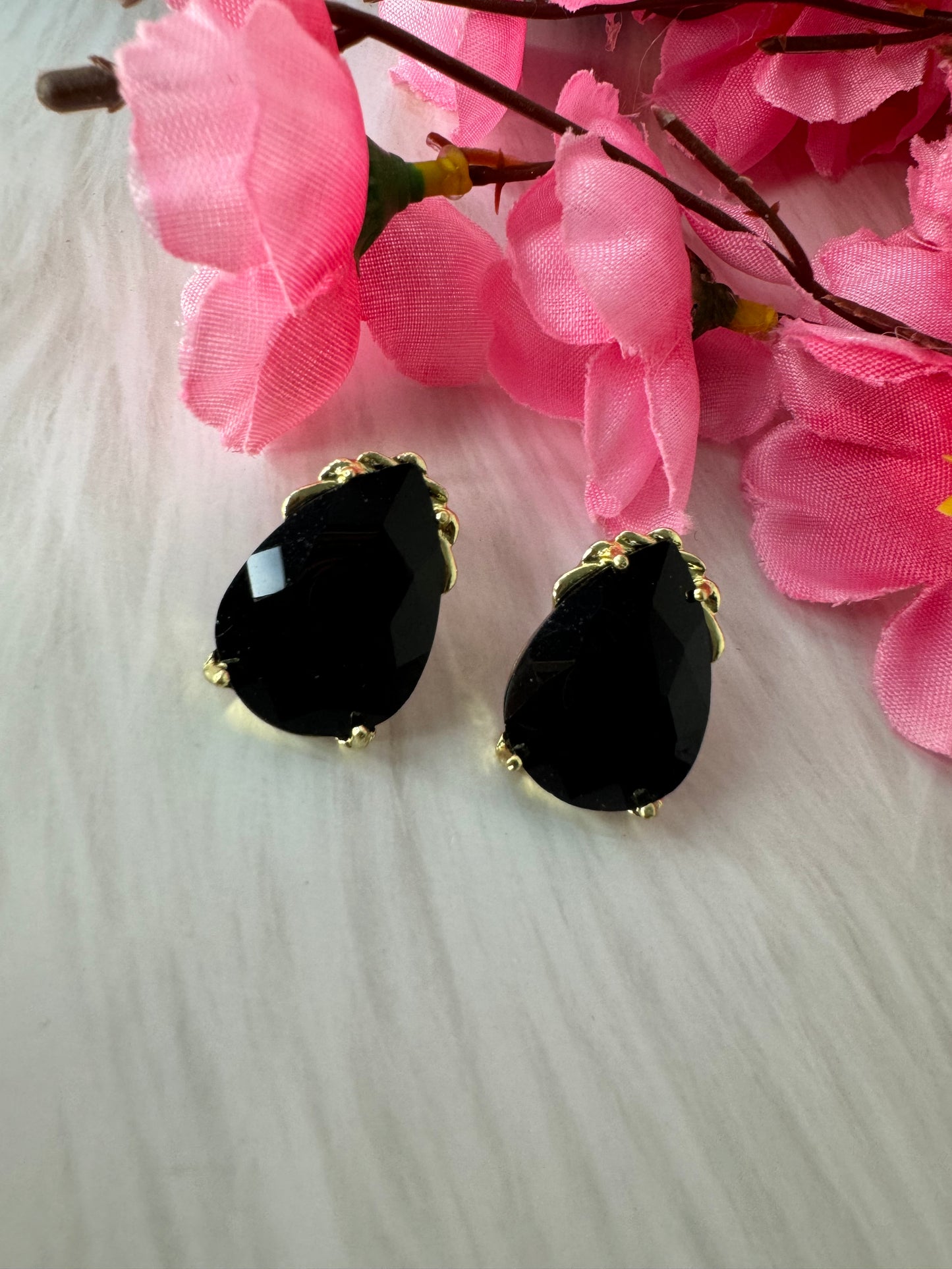 Water Drop Shaped Studs