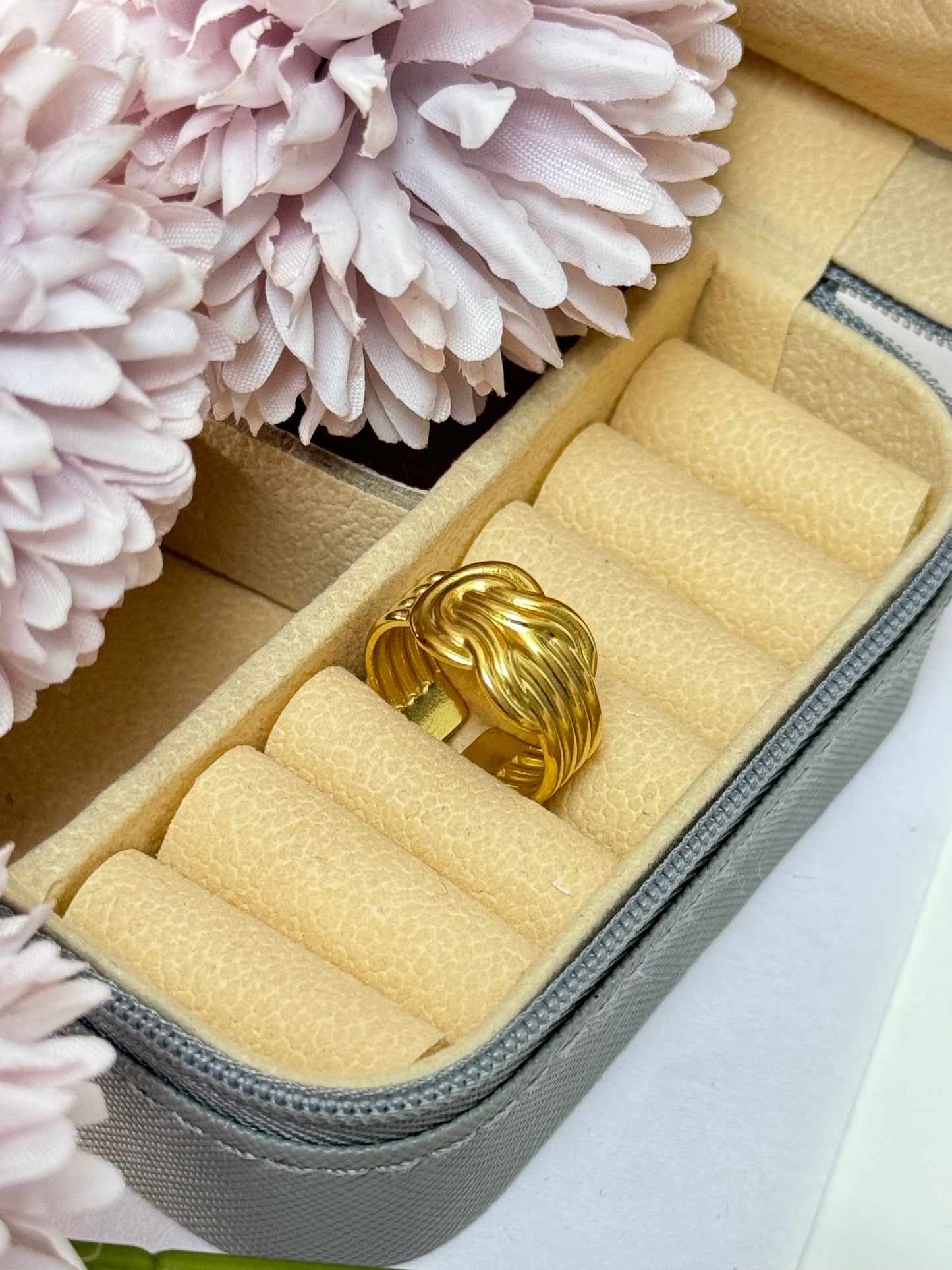 Golden Adjustable Finger Ring