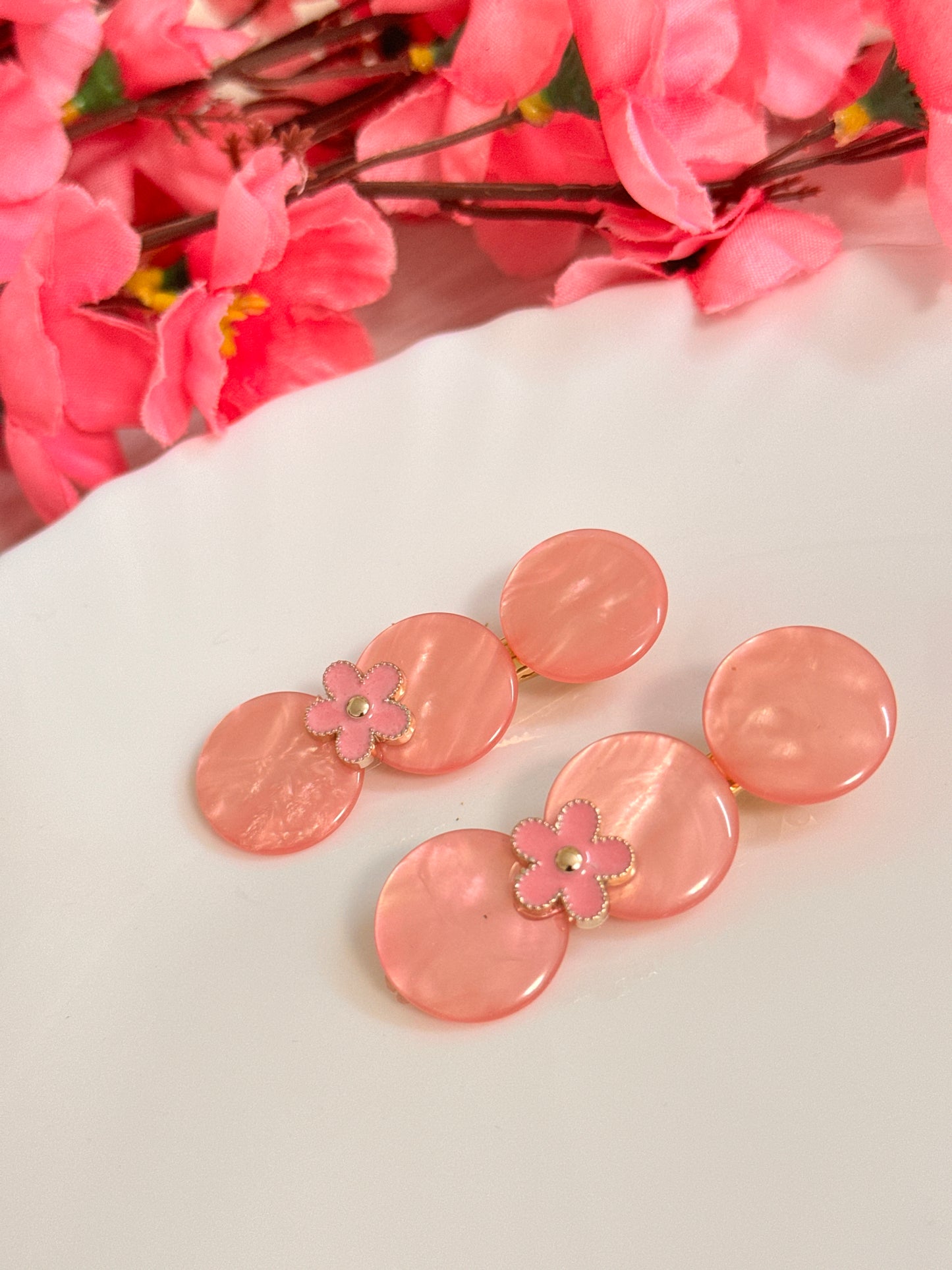 Floral pink clips