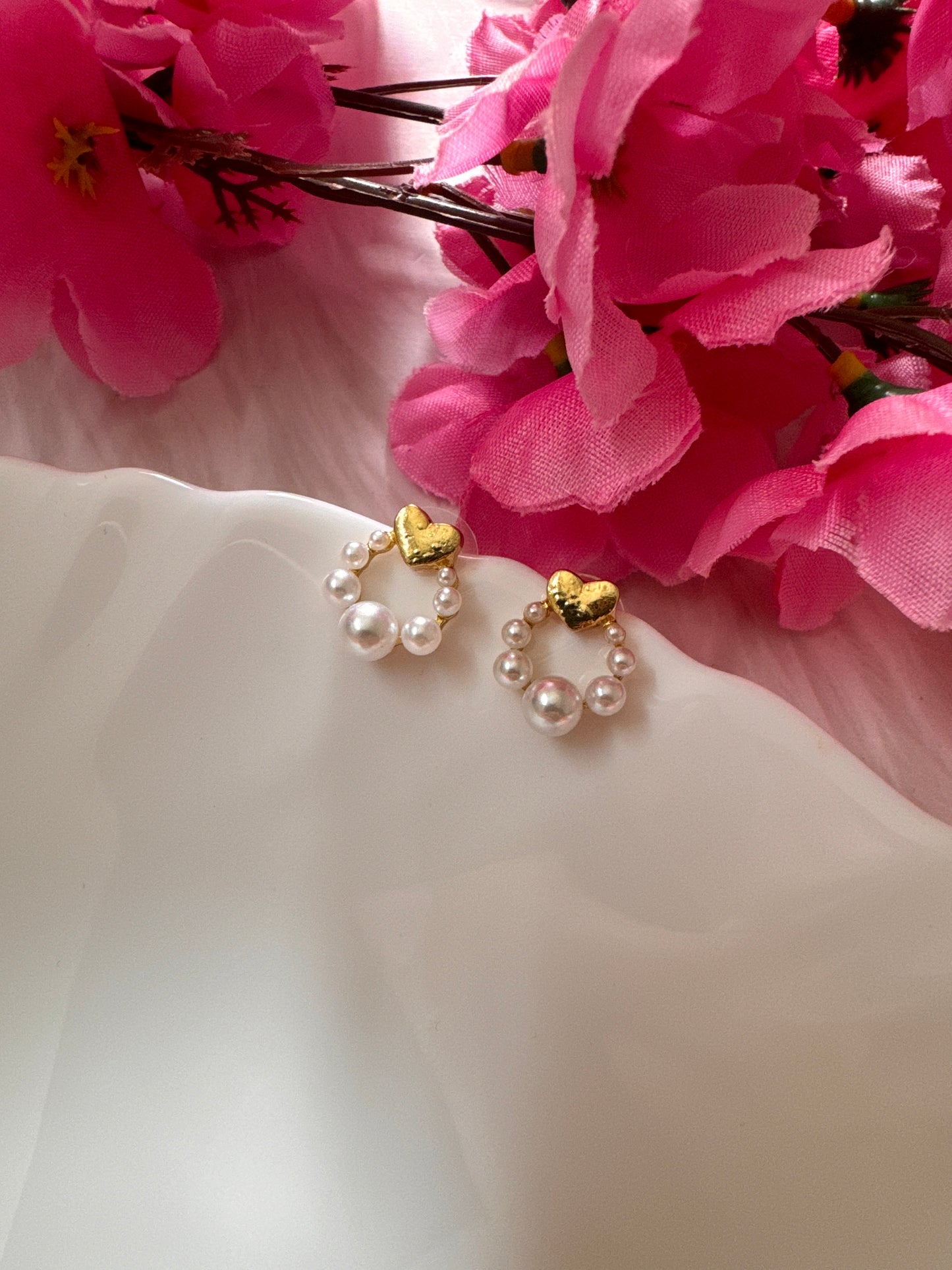 Dainty Pearl Hoop Earrings with Golden Heart – Trendy Fashion Jewelry