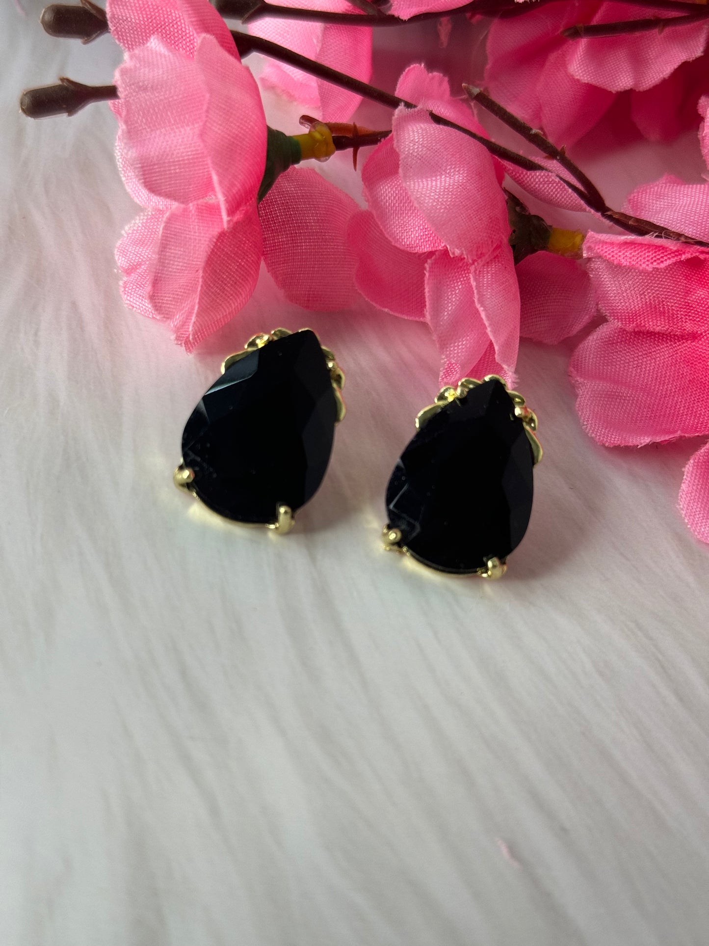 Water Drop Shaped Studs