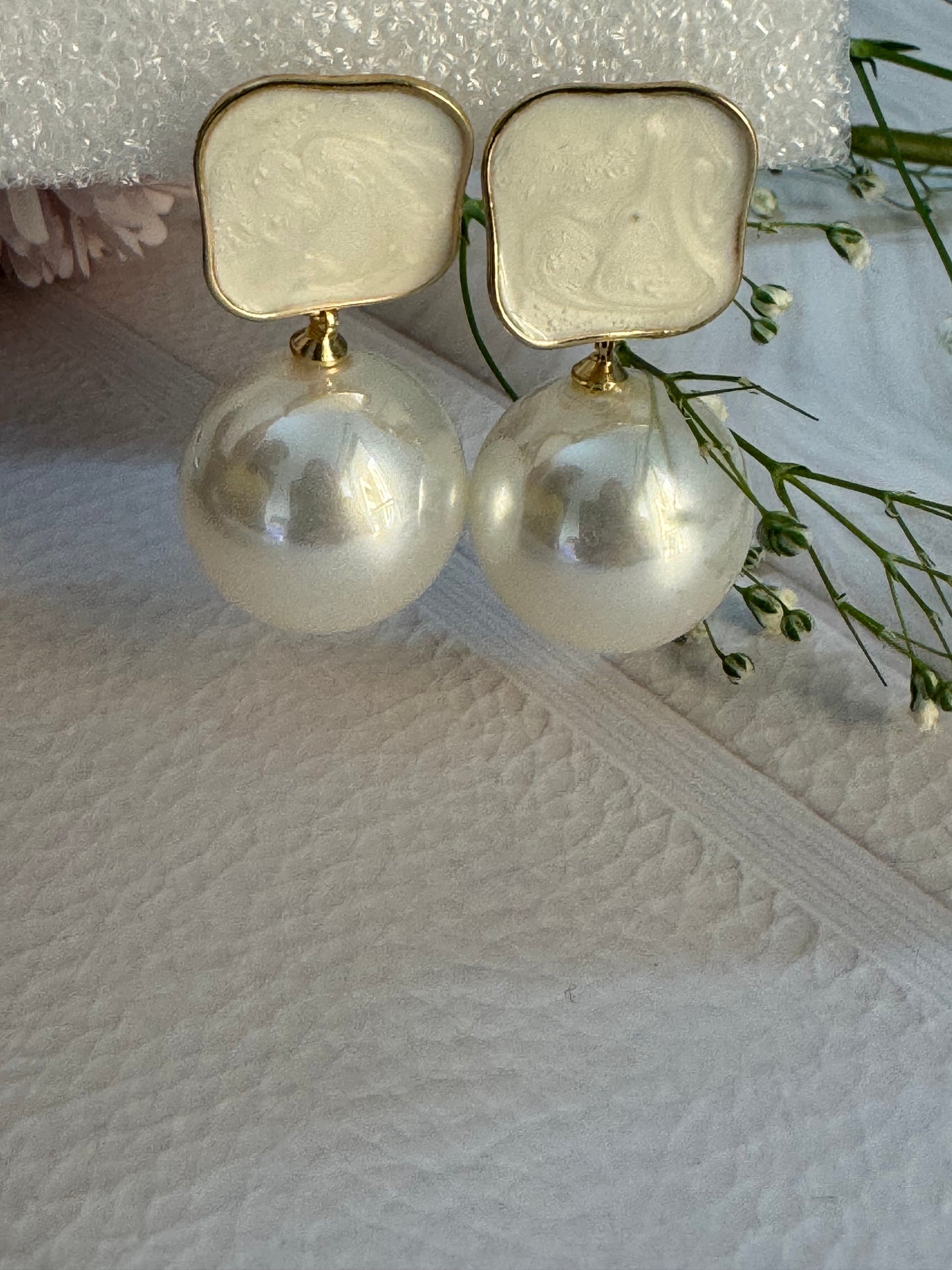 White Pearl Hanging Studs