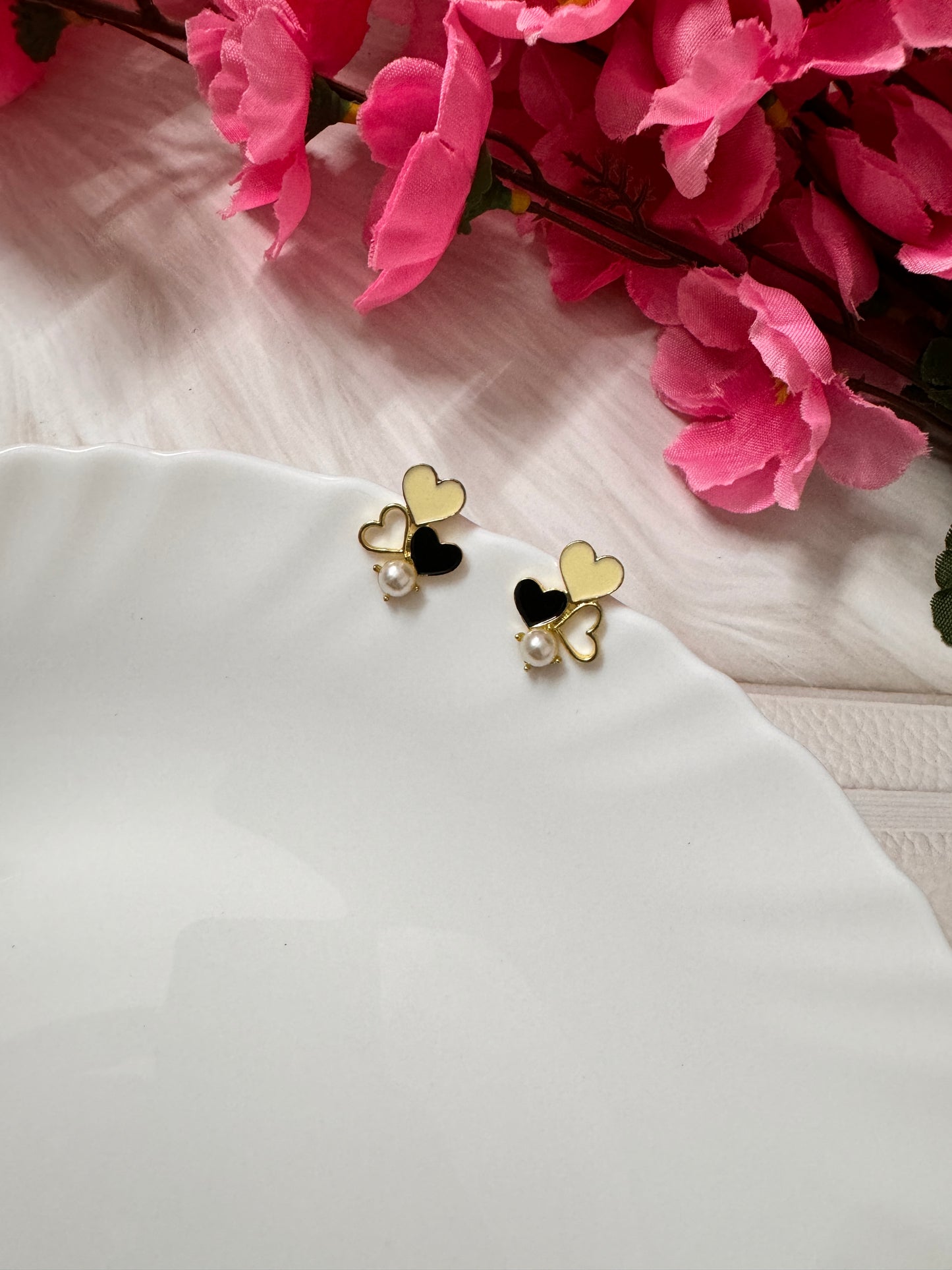Korean Black and White Heart Studs