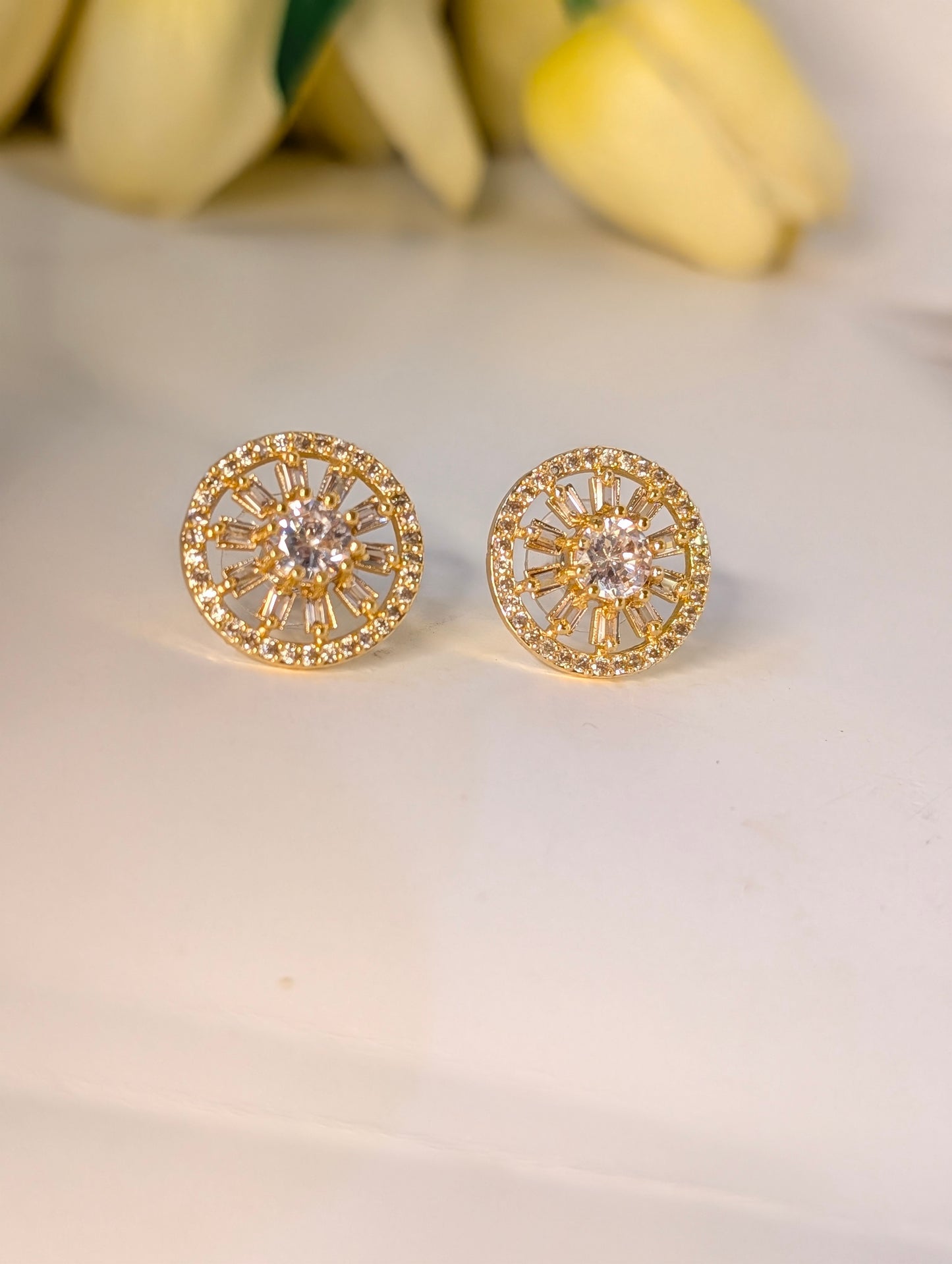 Round American Daimond Golden Studs