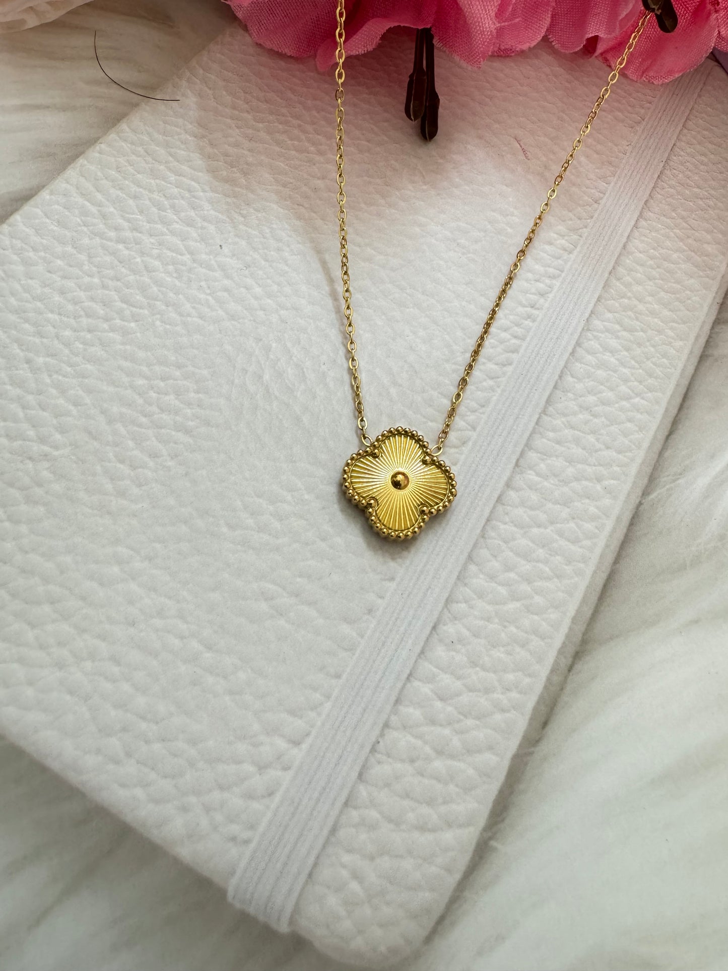 Leaf Cover Anti tarnish Necklace