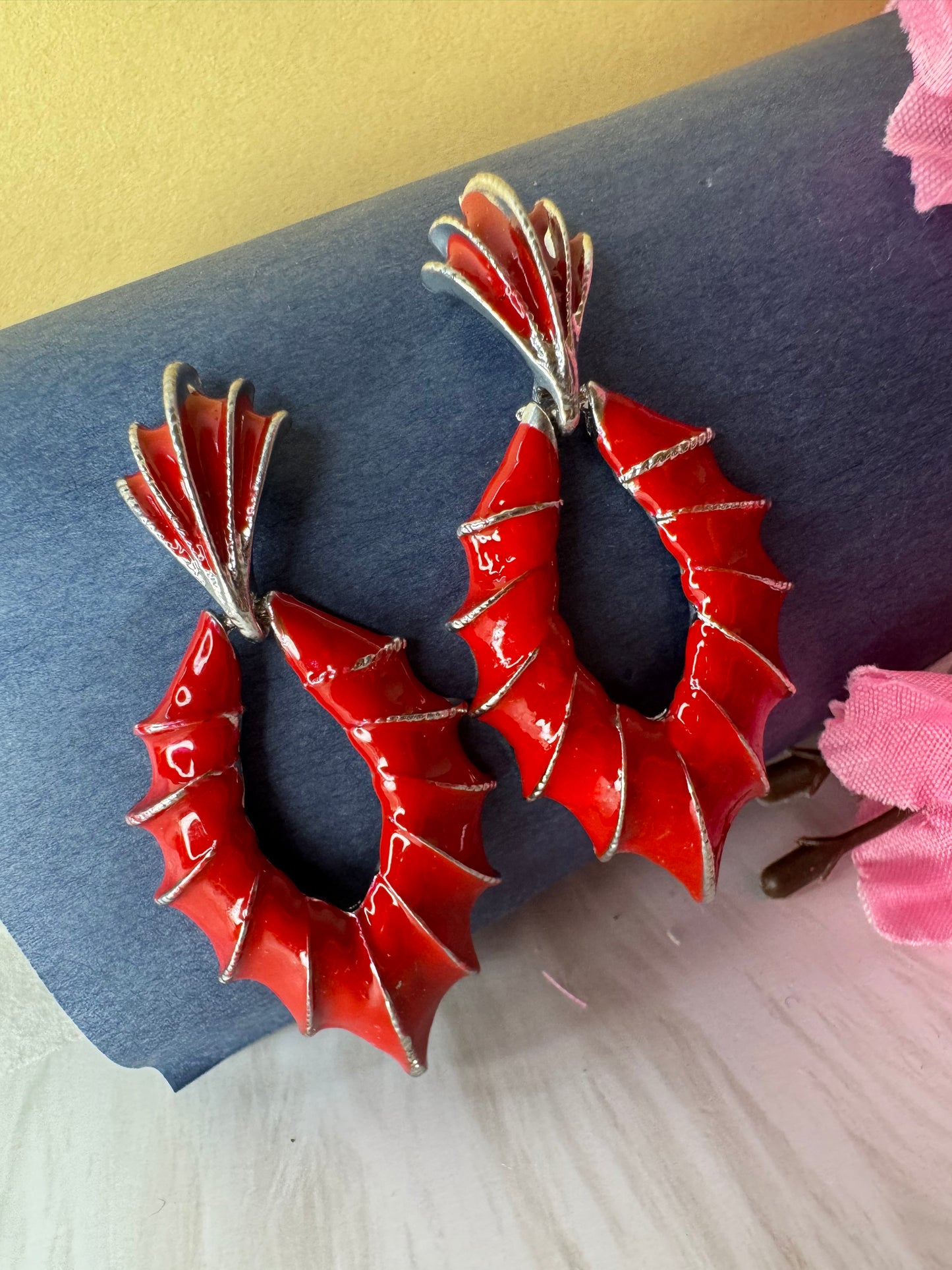 Spider Danglers