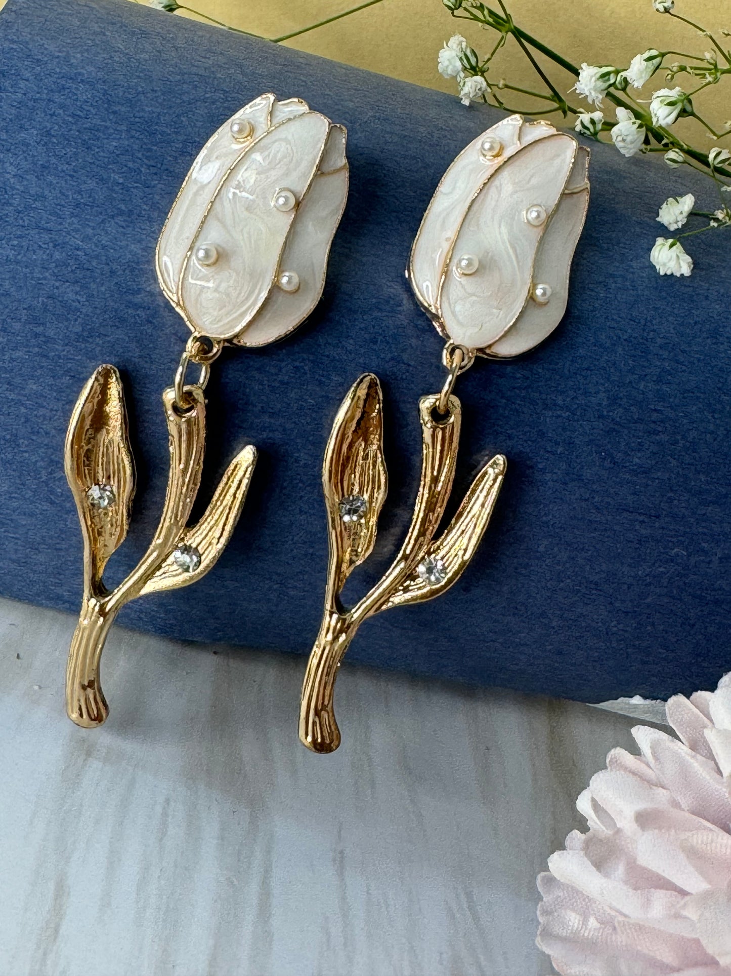 Peal Studded Tulip Hanging Earrings
