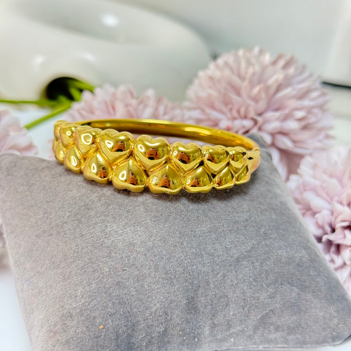 Hear studded anti tarnish bracelet