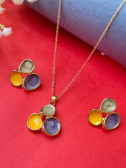 Multicolour Chain and Pendant set