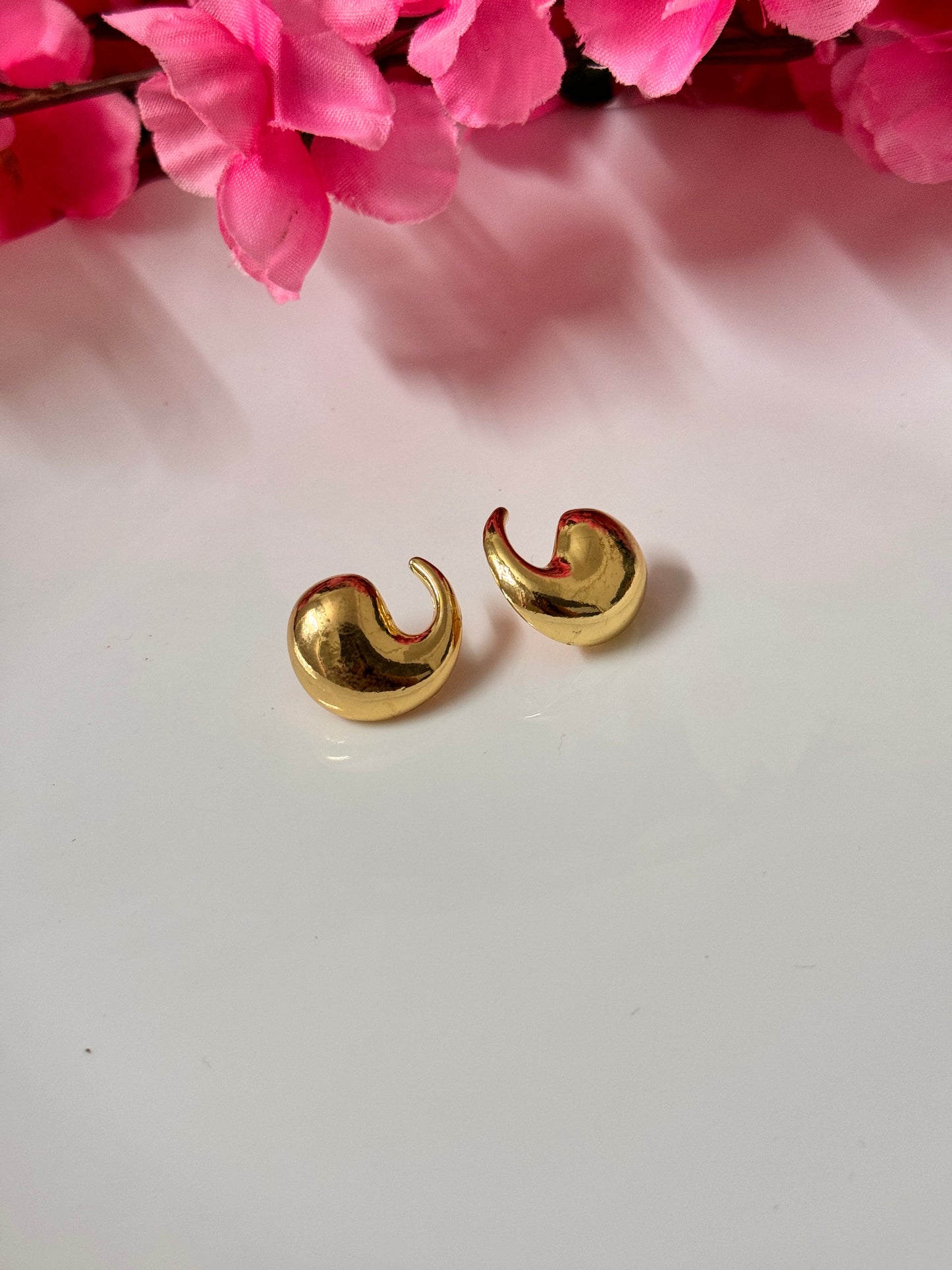 Comma Earrings