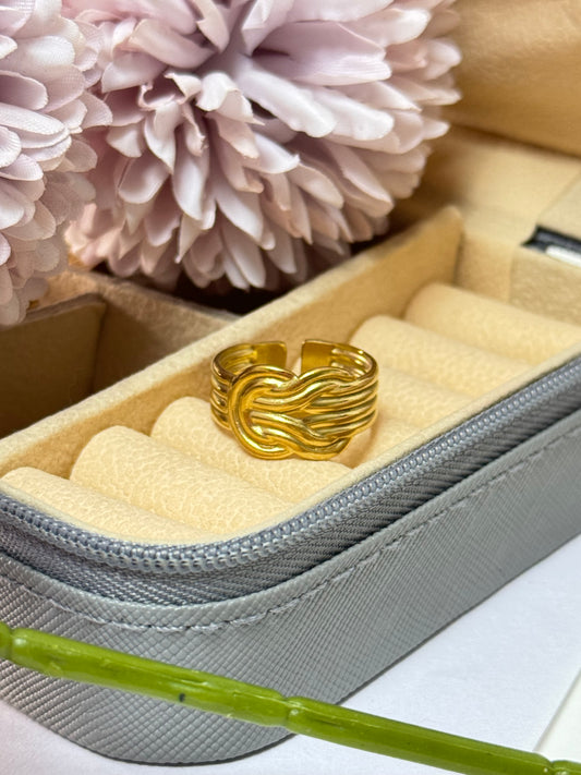 Golden Adjustable Finger Ring