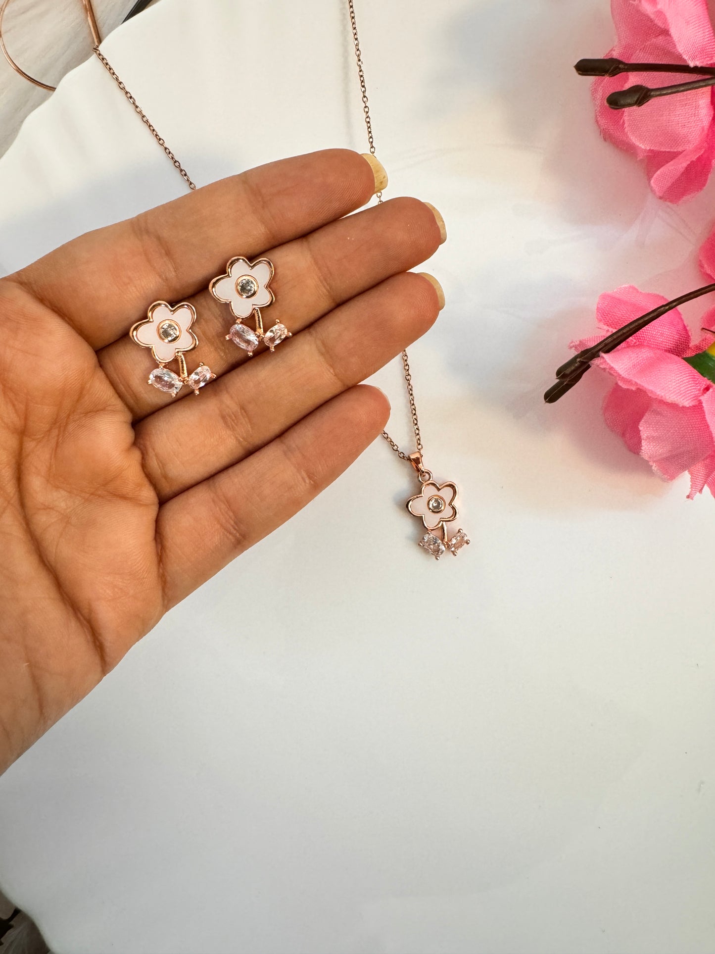 Premium Rose Gold floral Stainless Steel Necklace with Earrings