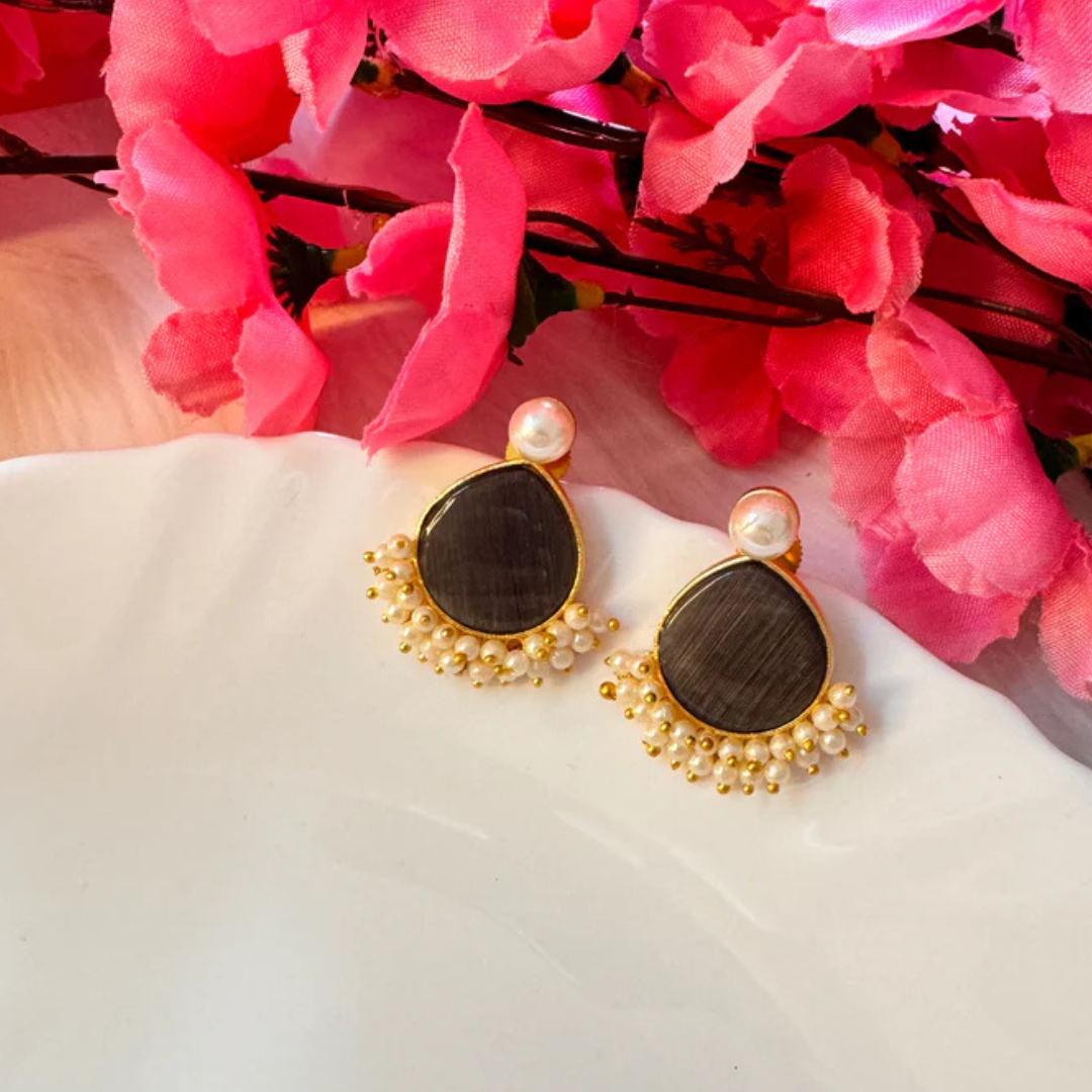 Monalisa Stone Pearl Studs