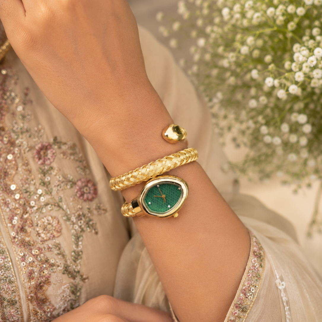 Elegant Gold Bracelet Watch for Women | Stylish Jewelry Watch