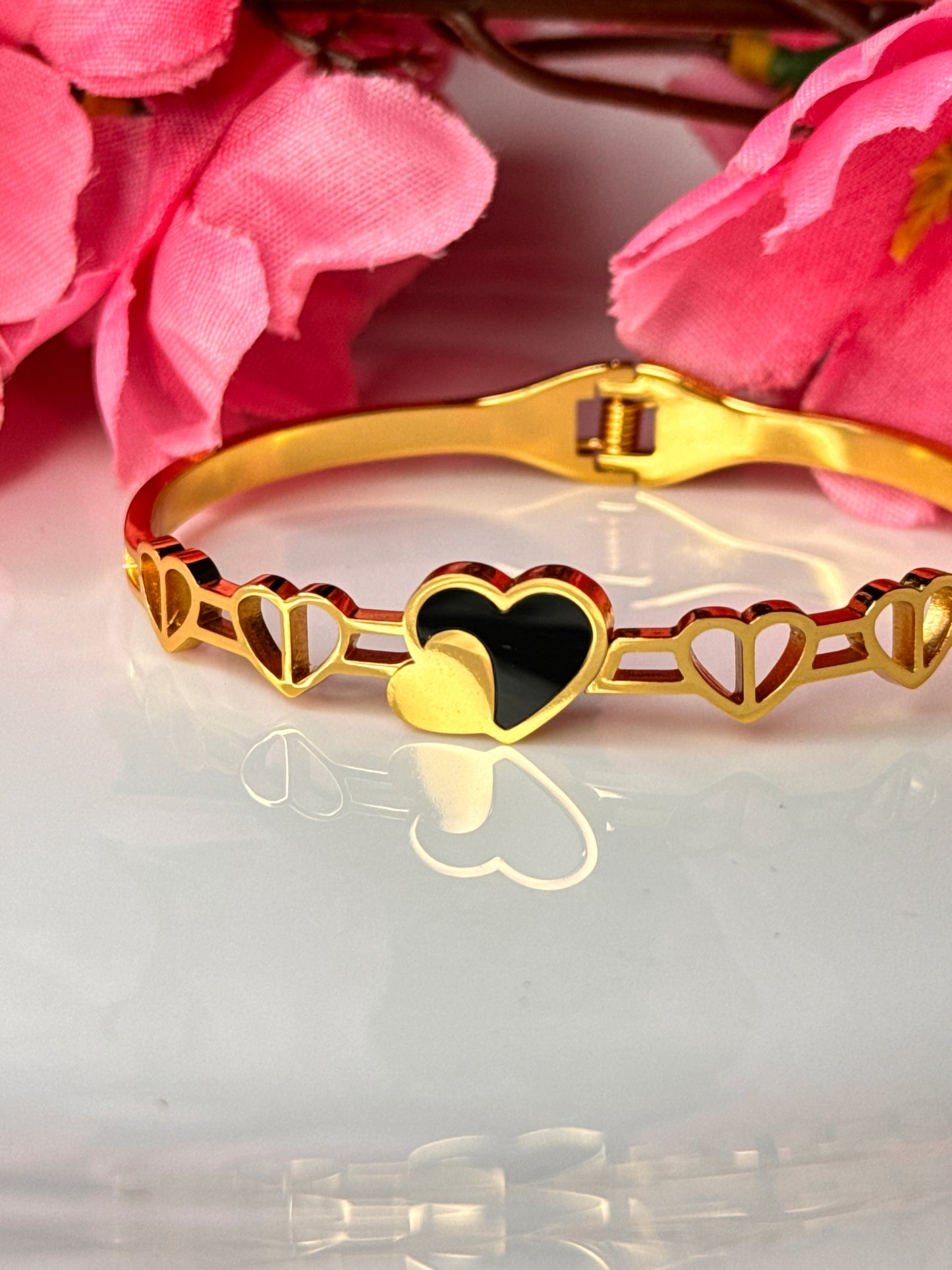 Black Heart Bracelet