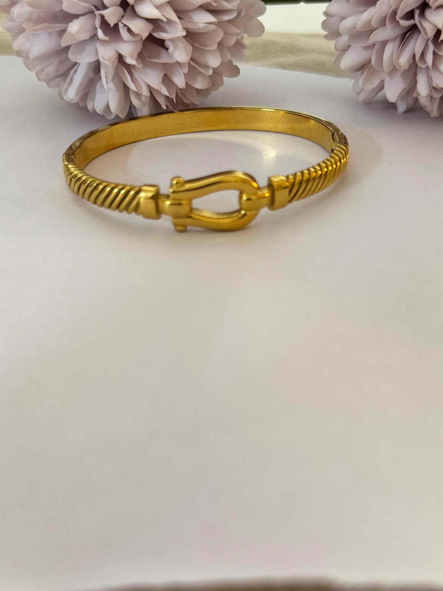 Gold plated lock Bracelet