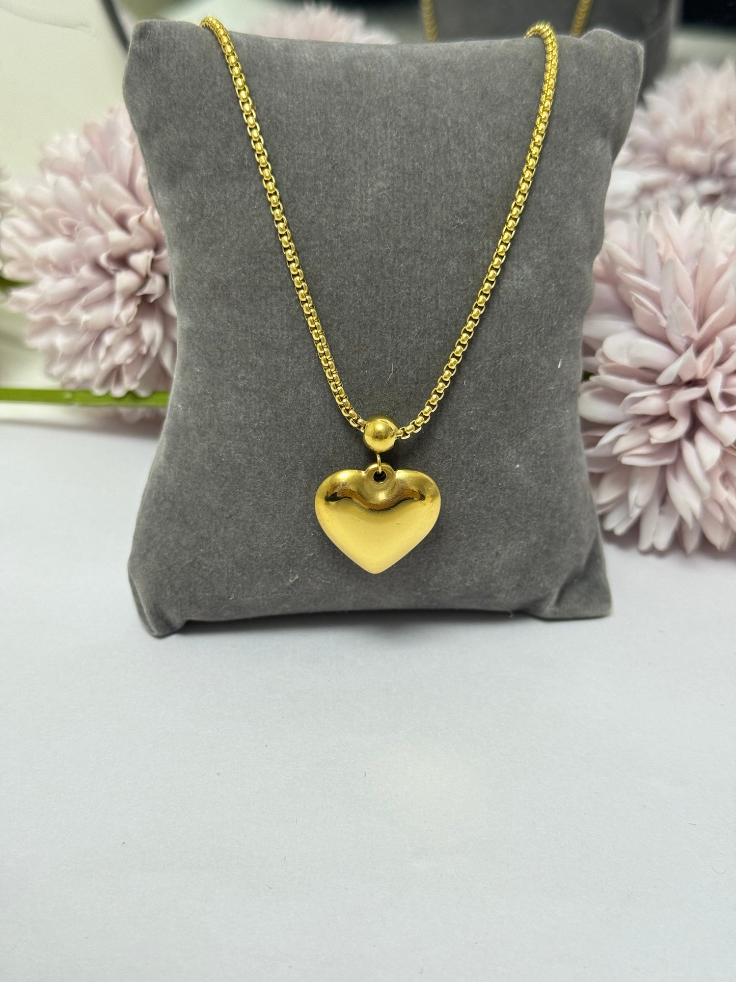 Anti tarnish heart necklace