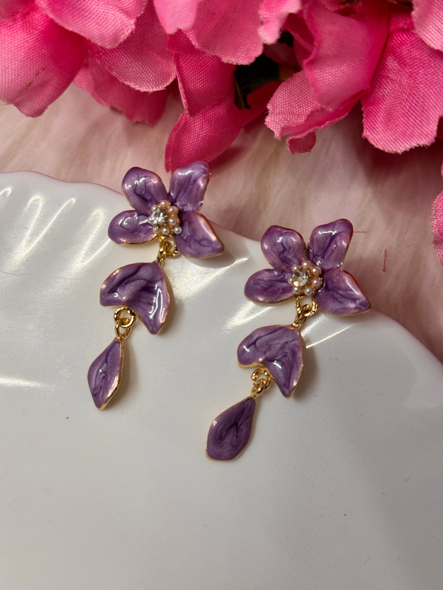Semi Flower Droplets Earrings