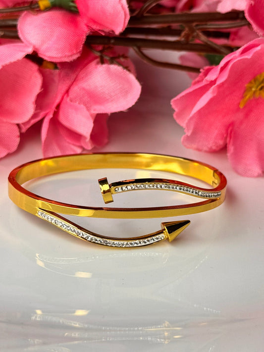 Nail Stone Studded Bracelet