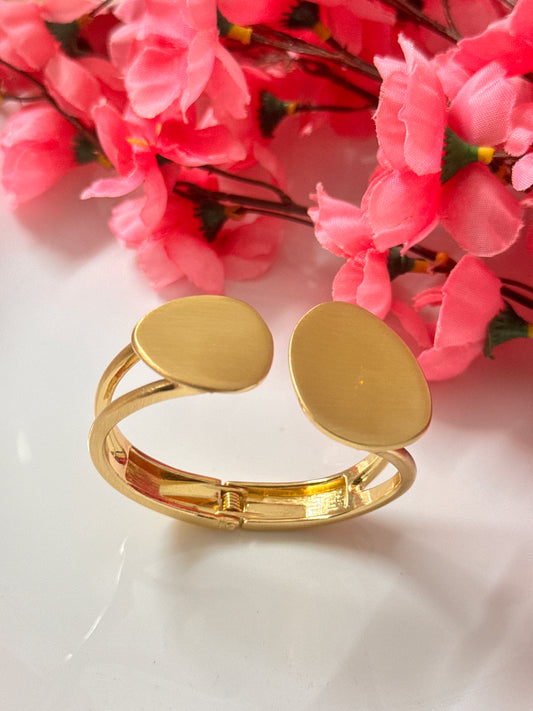 Golden Chunky Bracelet