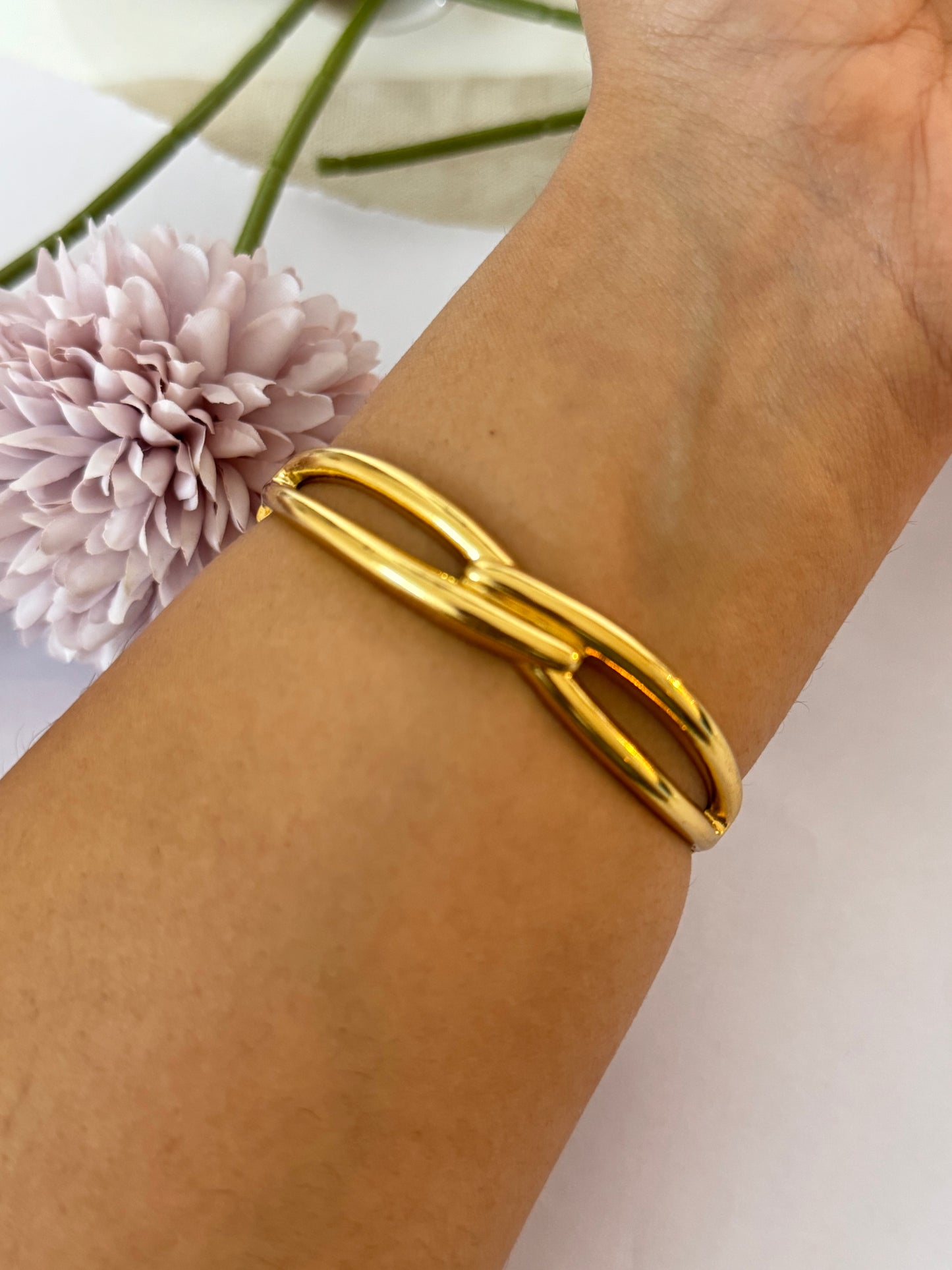 Golden Knot Anti Tarnish Bracelet