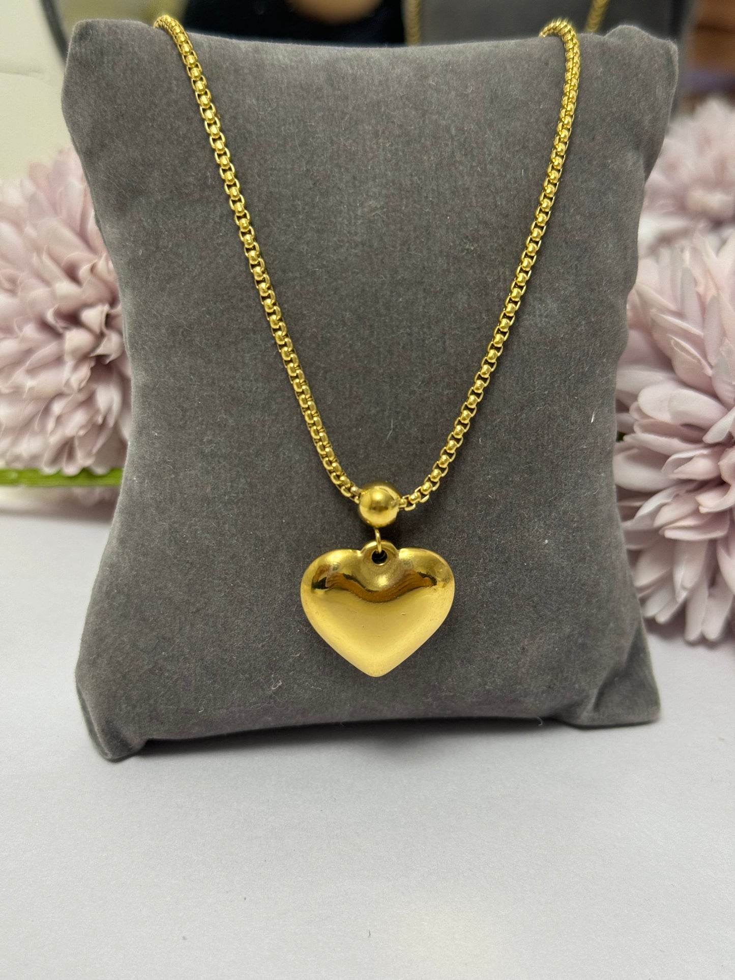 Anti tarnish heart necklace