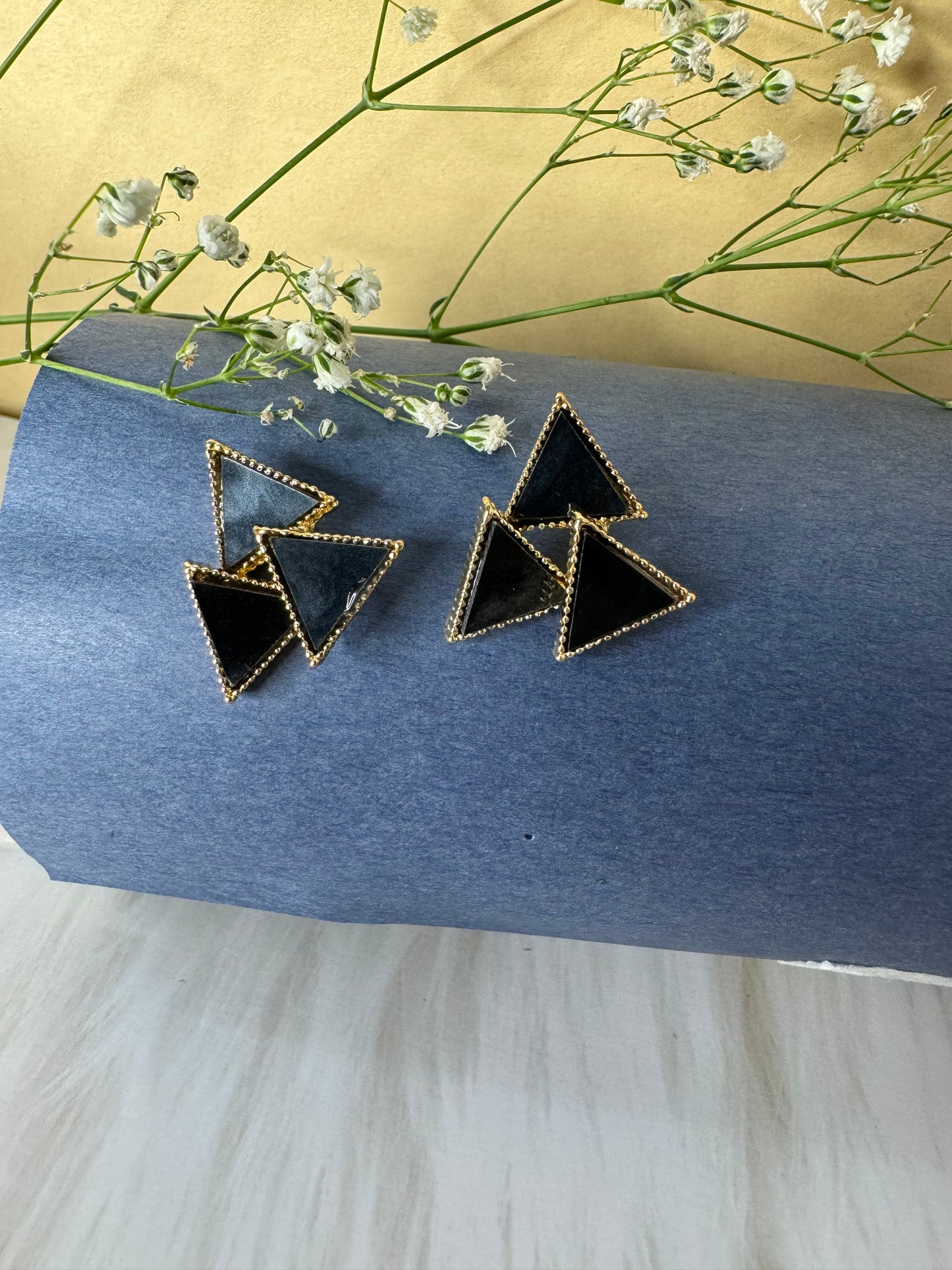 Pearlo Western Black Triangle Studs