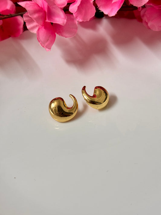 Comma Earrings