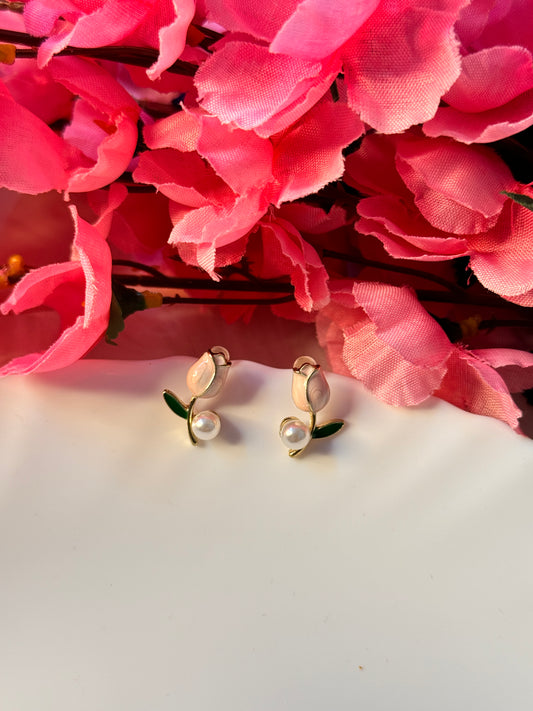 Pearl Tulip Studs