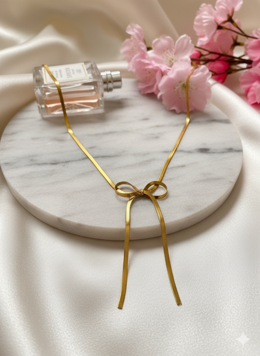 Bow Necklace