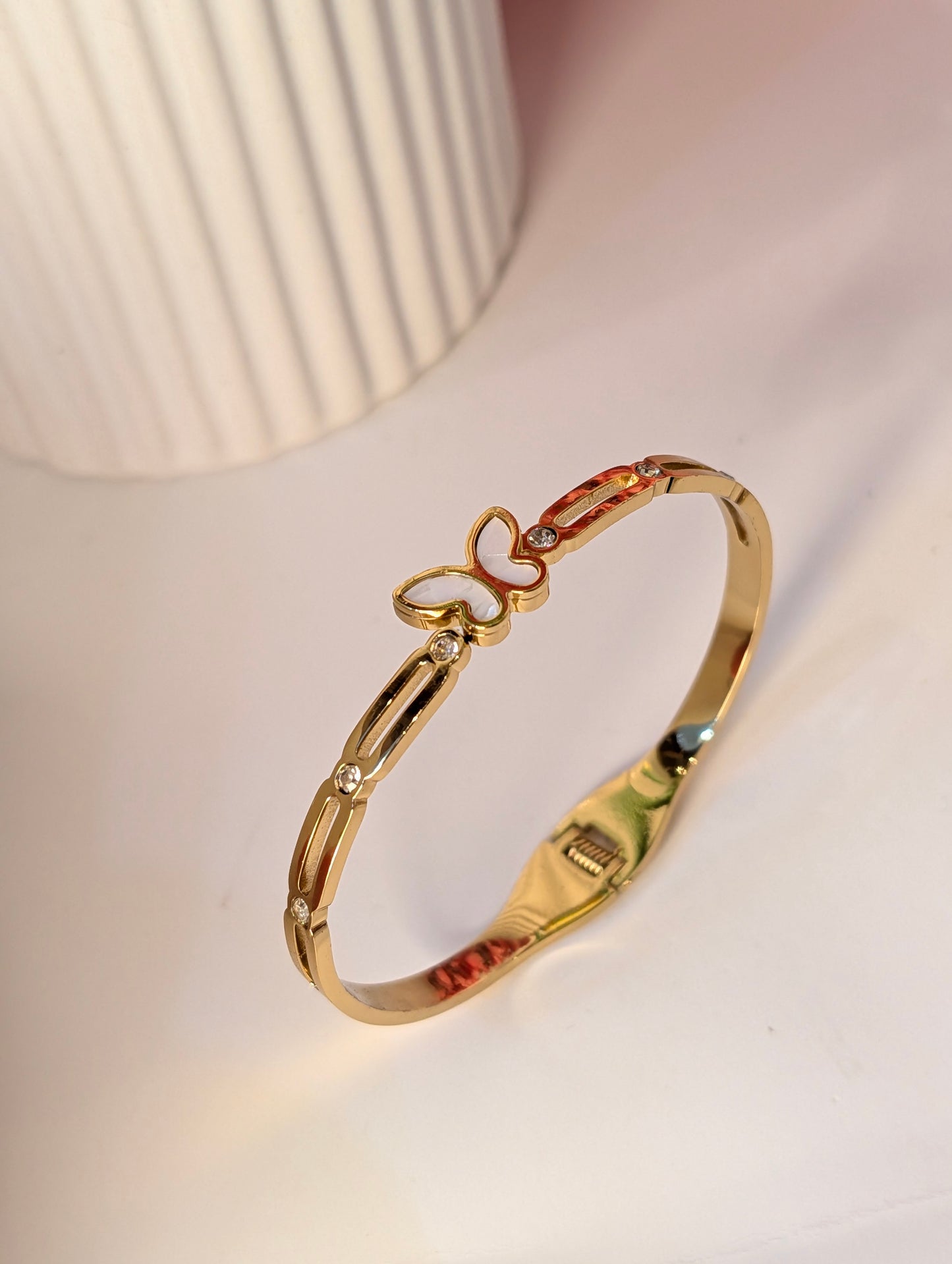 Gold Butterfly Bracelet for Women – Premium Anti-Tarnish Fashion Jewellery