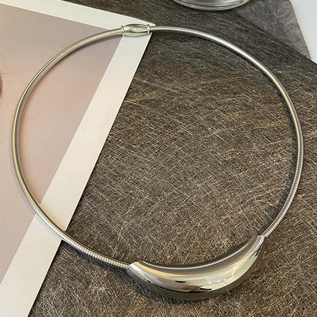 Elegant Silver/Rose Gold Crescent Magnetic Choker | Designer Statement Necklace for Women