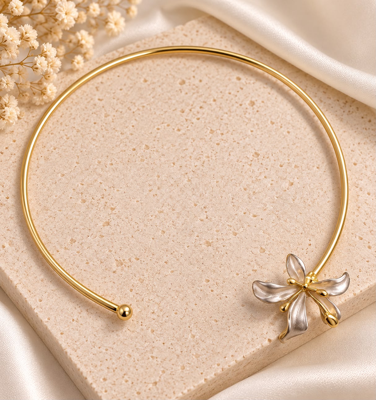 Minimalist Gold Floral Choker Necklace | Elegant Statement Necklace for Women