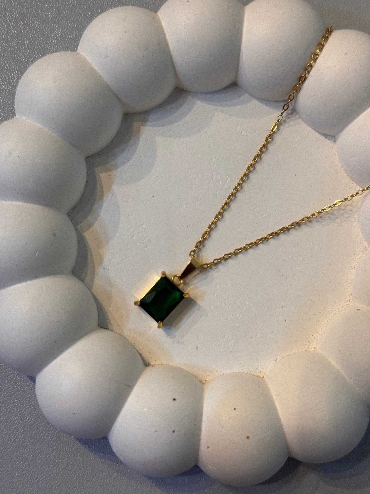 Emerald Green Pendant Necklace and Stud Earrings Set – Dainty Gold Jewelry for Women